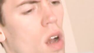 Young twink Austin Parker fucked by perfect abs boyfriend