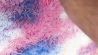 Une jeune fille blonde grande suceuse de bites