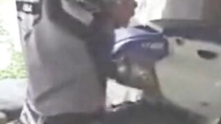 moisa robert fute o motorcycleta sport alui baeăt  pană ejaguleaja sperma tota în ția