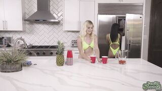 Stud Enjoying the stepsiblings tight teenagers pussies