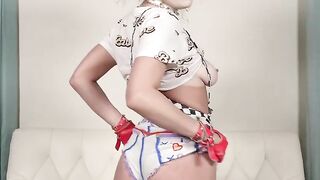 Voluptuous chick wants to be naughty for her stepbrother