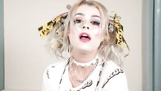 Voluptuous chick wants to be naughty for her stepbrother