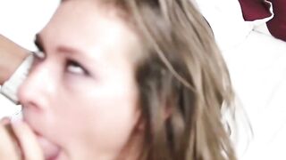 Bubble butt teen bounces on huge cock waiting for jizz