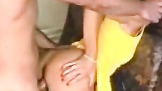 Clara morgane vous offre une belle pipe