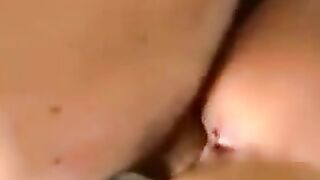 Clara morgane vous offre une belle pipe