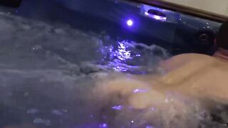 Hot bath prompts a masturbation session