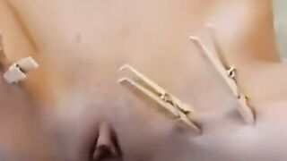 Jeune fille tres mignonne aime bien le sexe pervers