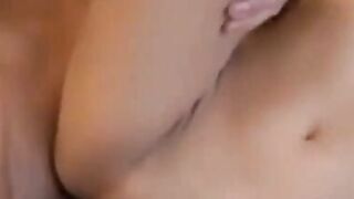 Jeune fille tres mignonne aime bien le sexe pervers