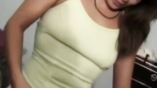 Amateur drills her holes with vibrators and gets facialized