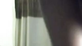 Ebony Cam Girl Shows Off Her Hot Body