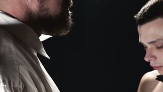 Submissive twink deepthroats hunk before raw doggystyle fuck