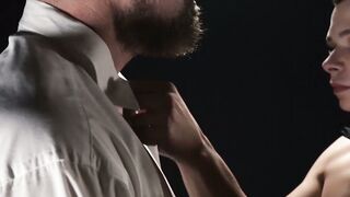 Submissive twink deepthroats hunk before raw doggystyle fuck