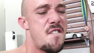 Kirk Cummings SPITS ROCKET into JAMIE DELREYs CRACKING GRIND!