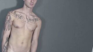 Inked jock thief facialized after bareback officer fucking