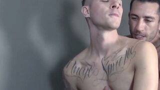 Inked jock thief facialized after bareback officer fucking