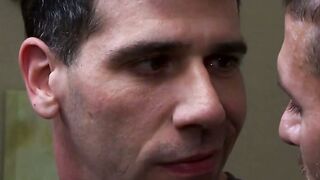 Mature gay Tony Salerno fucked by jock Alexander Gustavo