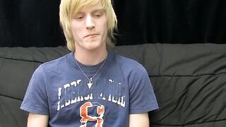 Kinky tattooed twink Dustin jerking off in passionate solo