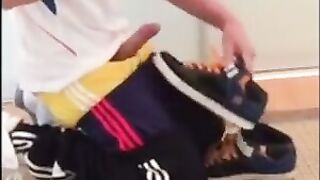 Twink Handjob Amateur Video - Sehr Geil