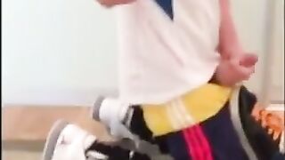 Twink Handjob Amateur Video - Sehr Geil