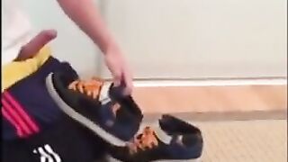 Twink Handjob Amateur Video - Sehr Geil