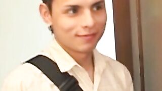 Twinkie sprays cum as he is analled by his boyfriend