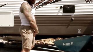 Tattooed jock Beaux Morgan gives perfect seductive blowjob