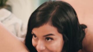 Dykes Gia Derza and Savannah Sixx go for scissoring session