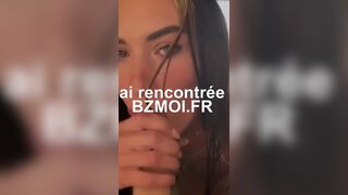 Une jolie salope lui fait une fellation et s assoit sur sa bite