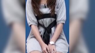 Beautiful Japanese babe fills bowl with her hot yellow piss