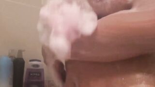 Natural tits Eurobabe Terra Sweet fingering pussy in shower
