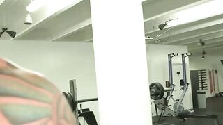 Gorgeous hunk slamming the gym newbie with his huge cock
