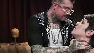 Bound shemale in deep ass fucking