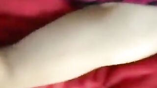 Homemade Video of a MILF Receiving a Massive Facial
