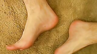 Skater twink York Reid foot fetish solo big dick wanking