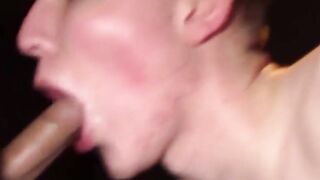 Tattoed stud loves fucking and sucking cocks while being in between