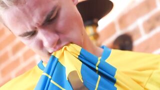 Sexy teen Marcus Paradise fucked bareback by hung buddy
