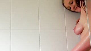 Hot shower ends with British gal Gina Parker sucking dick
