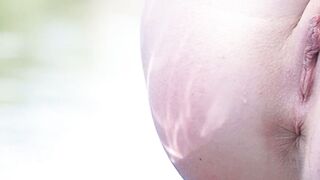 Impeccable vixen shows her amazing pussy and boobs off