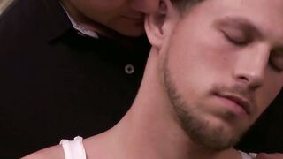 Cute hunk Killian James railed deep in the ass by Roman
