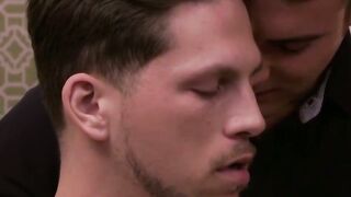Cute hunk Killian James railed deep in the ass by Roman