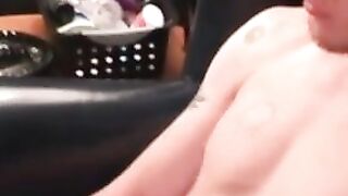 Tattooed stallion jerks off his cock in passionate solo act