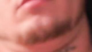 Tattooed stallion jerks off his cock in passionate solo act