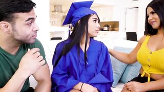 Latina MILF Rose Monroe seduced stepdaughter in threesome