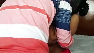 Desi Randi Bhabhi Ki Chudai Kari Customer Boy at Home in Hindi Audio