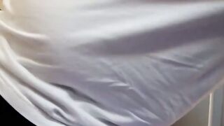 Fat dude shows his dick sucking technique in glory hole room