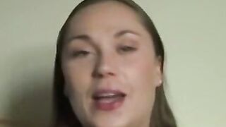 Beautiful babe Amy likes to fuck good for the camera