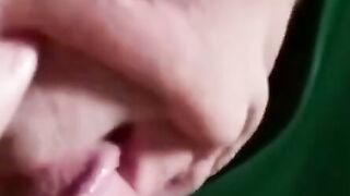 Hunk Gets Amateur Blowjob and Cum Tribute