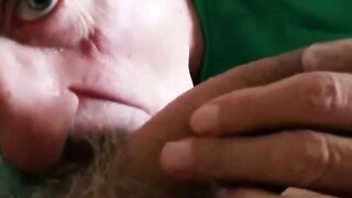 Hunk Gets Amateur Blowjob and Cum Tribute