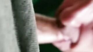 Hunk Gets Amateur Blowjob and Cum Tribute