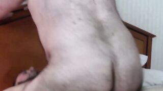 Hardcore bears riding bareback and blow dick in fourway